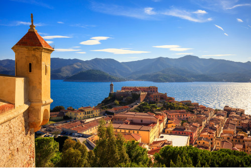 DANS LES PAS DE NAPOLEON : CORSE, île d'ELBE, LUCQUES