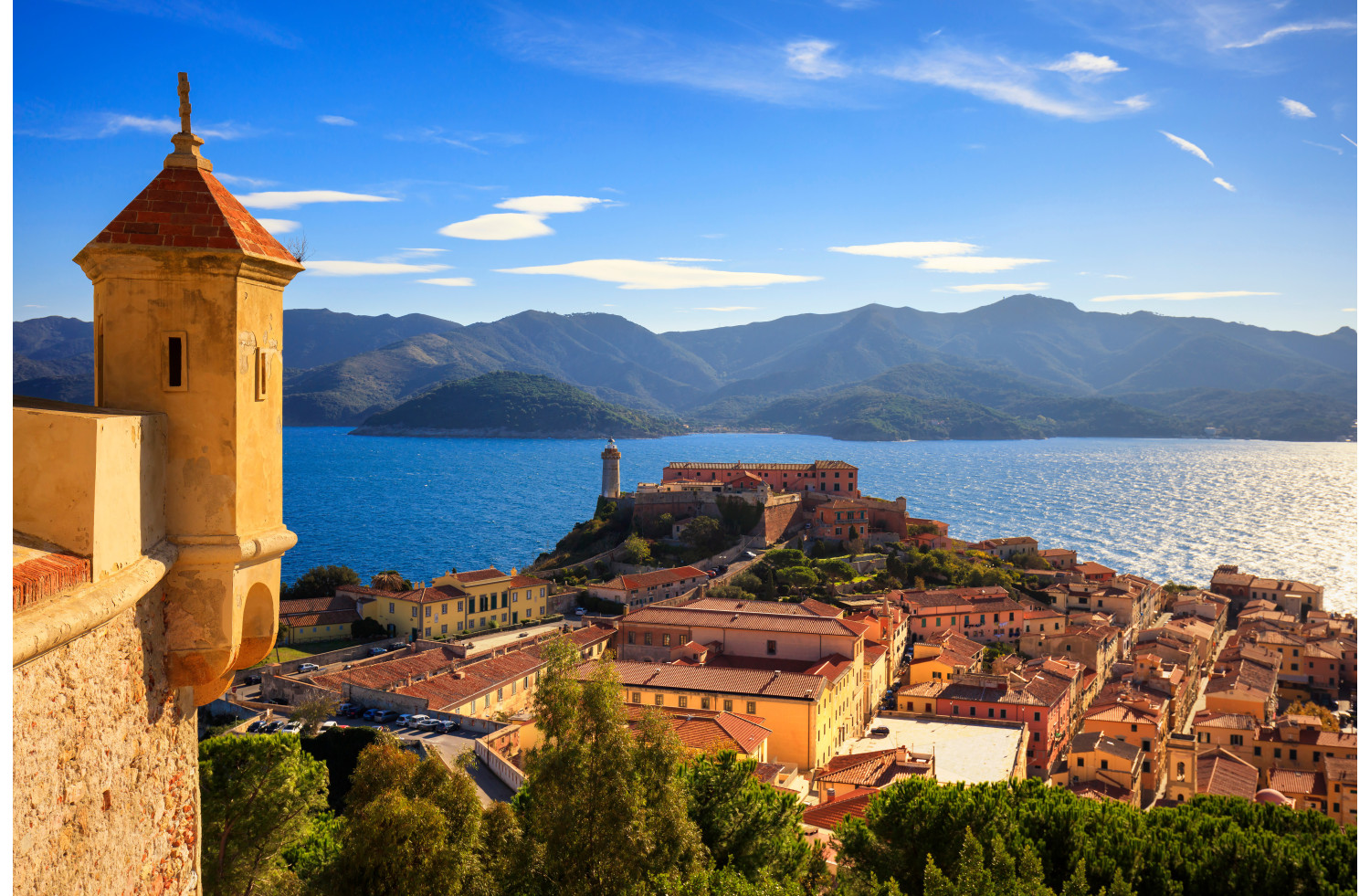 Dans les pas de NAPOLEON : CORSE, île d'ELBE, LUCQUES