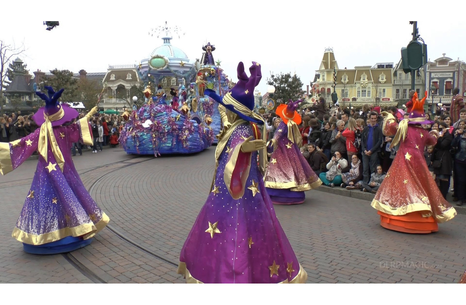 Le chateau de Vaux le Vicomte et Disneyland