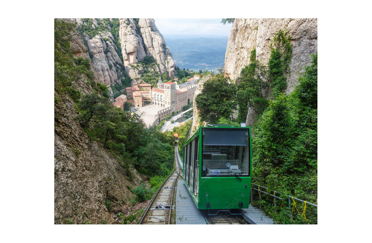 Le monastère de Montserrat et la mystérieuse Montagne de Sel