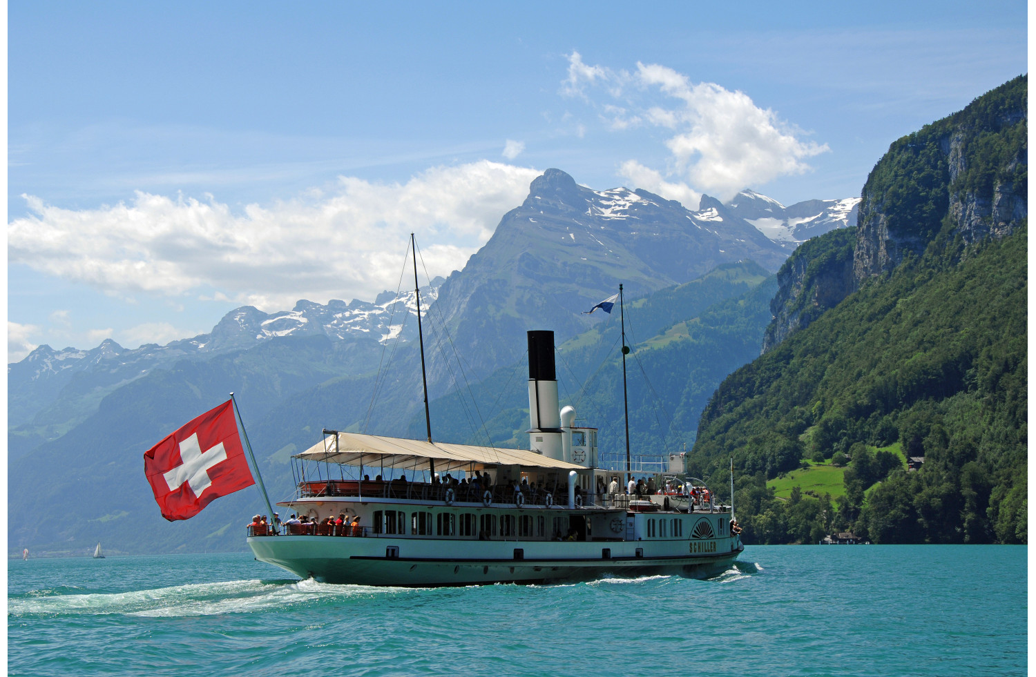 Splendeur des lacs suisses, Neuchâtel, Interlaken, Lucerne