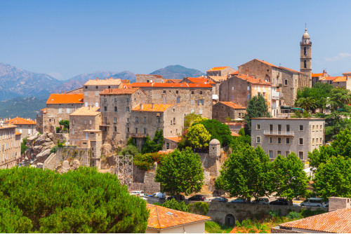 Les îles de la Méditerrannée : Corse, Sardaigne, Elbe