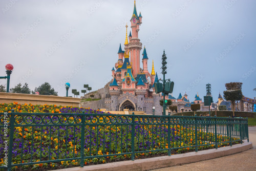 Le chateau de Vaux le Vicomte et Disneyland