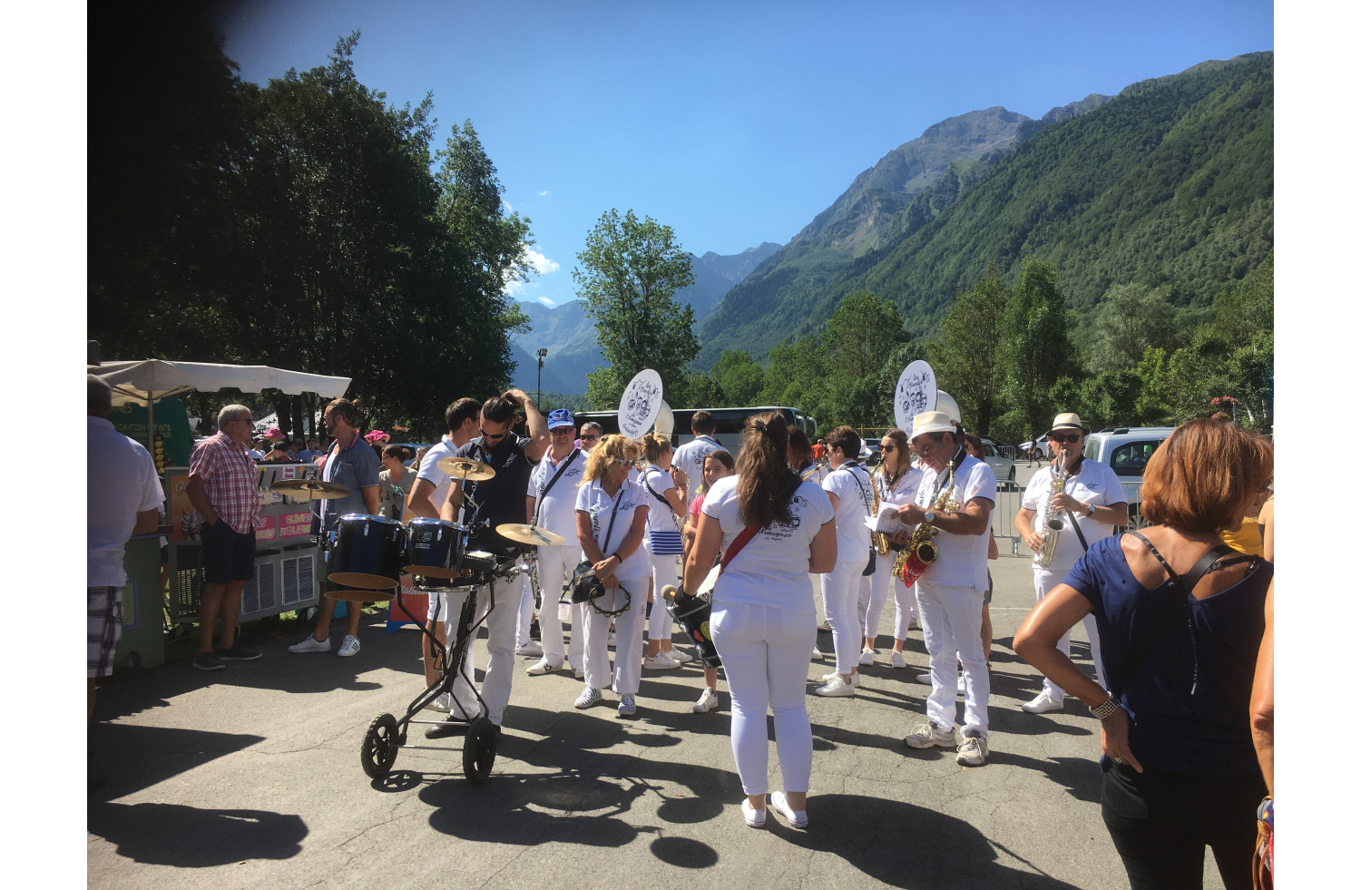 ARGELESE-GAZOST : fête des chiens des Pyrénées "le Patou"