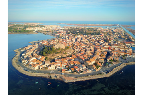 Gruissan " un village posé sur l'eau"