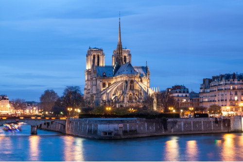 Illuminations de Paris, Notre Dame, Marché de Noël