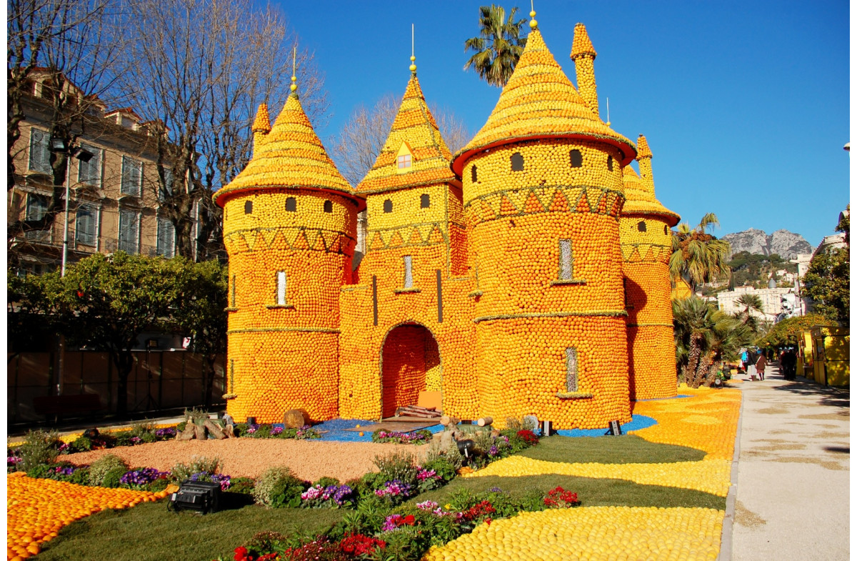 Le Carnaval de Nice " Vive la Reine" et La Fête des Citrons à Menton 5 jours