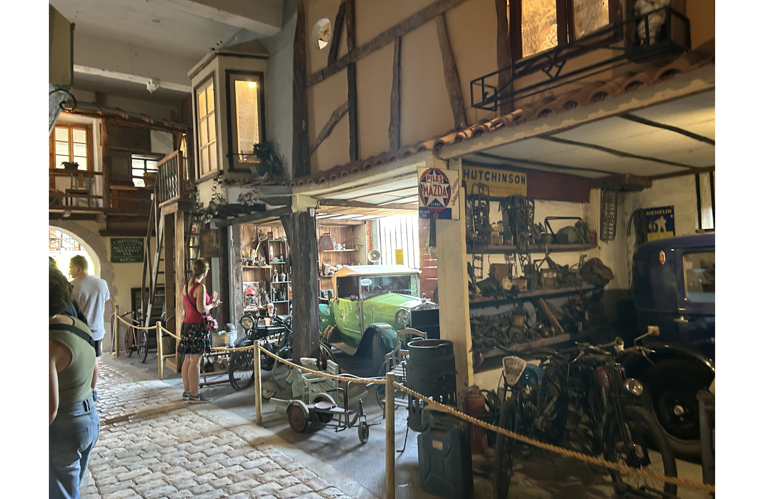 Perigord : Gouffre de Proumeyssac et Musée "1900"