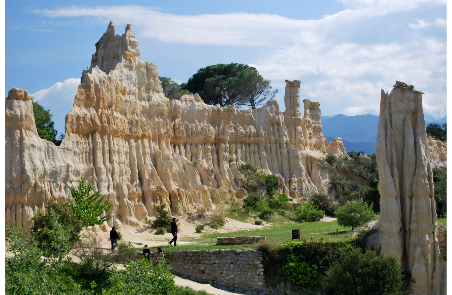 Les Pyrénées Orientales : Culture et Nature