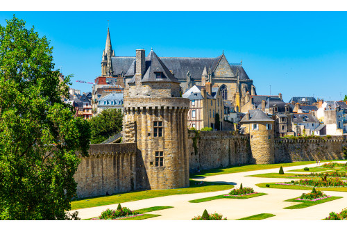 LE GOLFE DU MORBIHAN ET LA FORET DE BROCELIANDE, terre de légendes