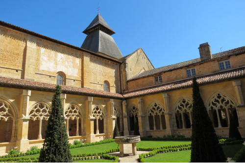 Périgord noir : Cadouin -...