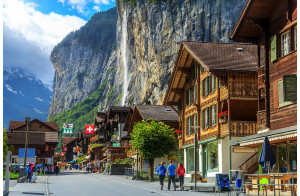 Au coeur de la Suisse : les trains de légende et la Suisse Italienne