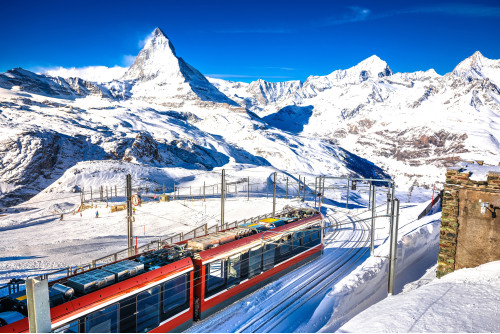 Les TRAINS SUISSE dans leur...