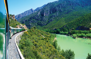 La Catalogne secrète : Llivia, Lérida, le Train des Lacs, Andorre